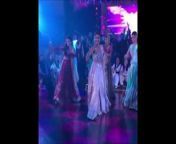 Desi Paki Girls Dancing At A Wedding from paki girls bath video