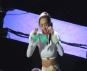 Miley Cyrus - Hot 99.5 Jingle Ball 2013 from 99re热最新视频qs2100 cc99re热最新视频 dkh