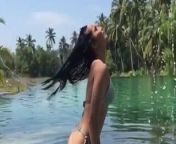 Padma Laskshmi wet in bikini, short clip from padma lakshmi nude photos collection 18