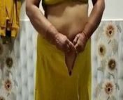 Aunty changing clothes from aunty changing clothes during kumbh mela allahabad hidden came real sex kamukta com