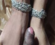 Indian telugu tamil aunty first time giving footjob to husband from chitra aunty first time on cam w