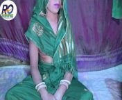 India Desi housewife green saree blouse me chudai hindi doggy style mein and boob press from shocking boob press in