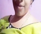 Tamil aunty takes selfie with boobs full of milk from tamil aunty milk boobs feeding sex videos