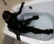Fejira com – Cute latex clad woman masturbating in the shower from timel xxx 2017 chilad woman saxx kb