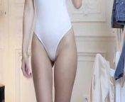 Influencer (Emmacakecup) shows her underwear + cameltoe from insta influencer