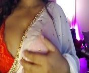 Desi Hot Girl Nipple Play Nipple Rub. from indian girl nipple