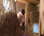 Lovely sisters fuck at the same time in the stables with dude from dud tipar video