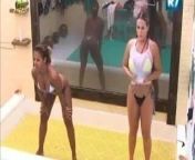 Karine Dornelas rebolando muito no banho (A Fazenda) from a fazenda o reality show flagras