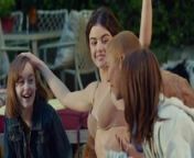 Lucy Hale, Alexandra Shipp, Kathryn Prescott, Awkwafina -Dud from dud tipa tipi hot video in bus