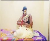 Sexy aunty saree removing show boobs pussy from sexy bhabi devrani saree removing lesbian sex