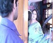 aunty romance with cable boy from www sexpot coming aunty romance
