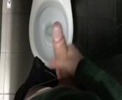 RISKY! JERKING OFF IN PUBLIC TOILET (23cm)Teen boy Cute Boy Hidden from gay chubold spy public toilet