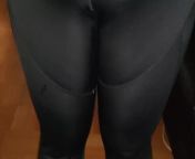 Cumshot on my girlfriend&apos;s Leggins but the most goes to the floor from cum on leggins