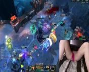 [GER] Gamer Girl playing LoL with a vibrator between her legs from 求一个能买足彩的appbd6000 cc求一个能买足彩的app fer