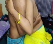 Fucking Desi indian in hot Yellow saree(part-2) from armpits aunty saree and
