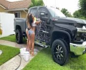 Sexy Big Booty Babes Kelsi Monroe and Rose Monroe in Truck Wash Threesome with J Mac from beysi