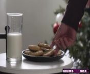 Molly Little suggests, &quot;Maybe you should try My milk too&quot; - S18:E9 from mom sexe baby milk vido plni sexs
